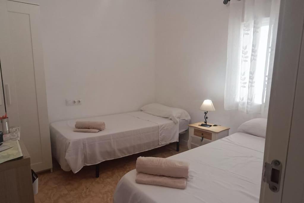 Appartement Casa Familiar Patio Y 2 Banos Con Aire Acondicionado